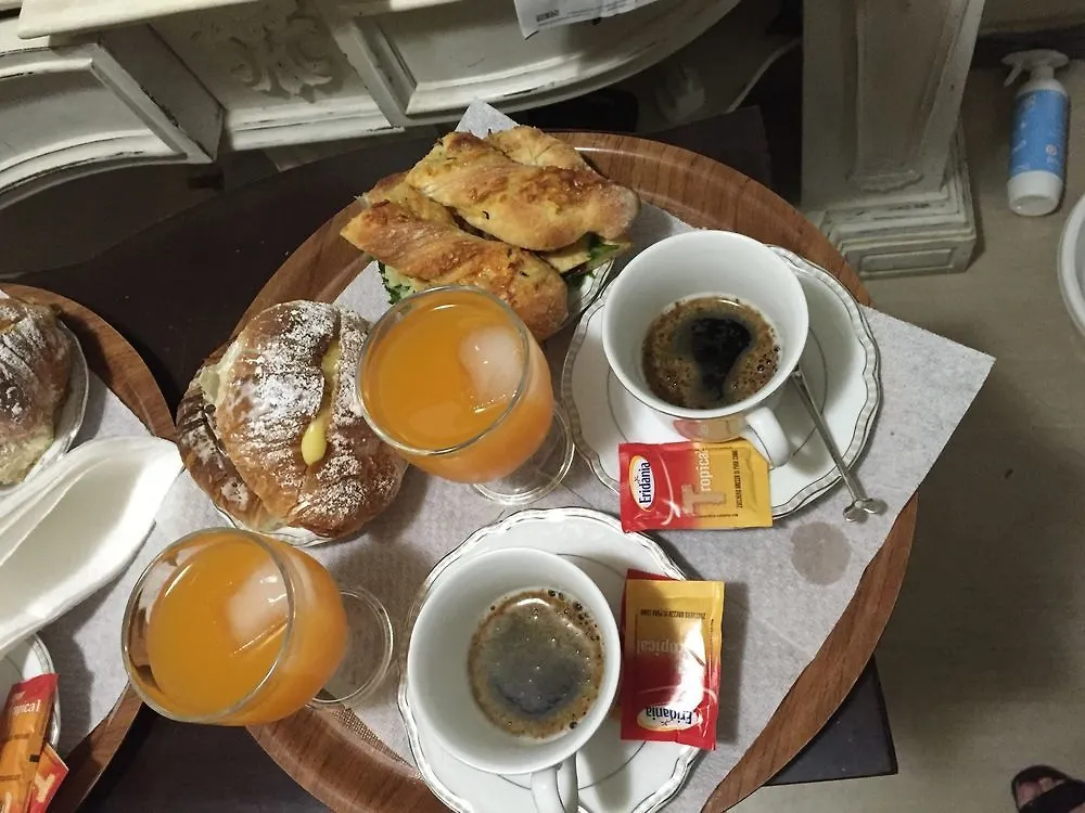 ** Bed & Breakfast Candia41 Hotell Rom Italien