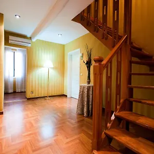 Hotel Trevi 41
